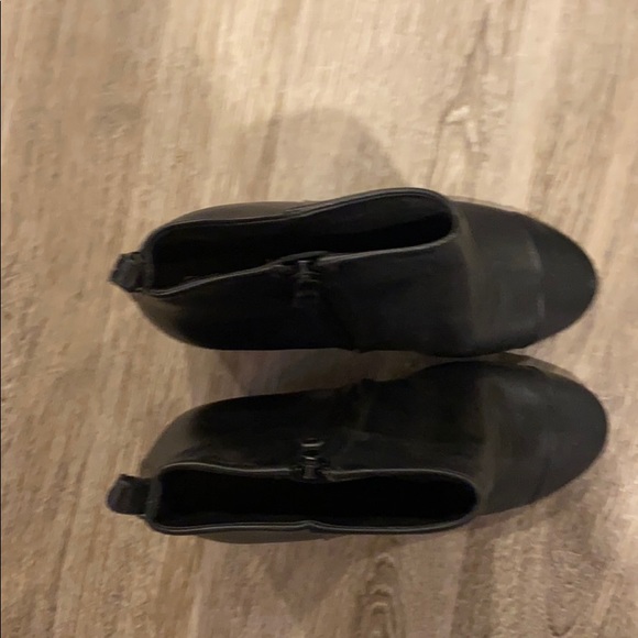 Tory Burch groove bootie - Picture 4 of 11